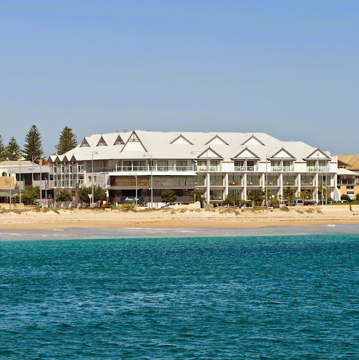 Ocean Centre Hotel - Stay Beachside in Geraldton! logo