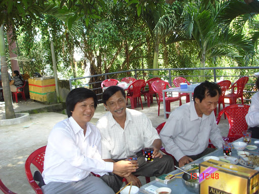 Chào mừng Ngày nhà giáo Việt Nam 20/11 2010 - Page 3 DSC00218