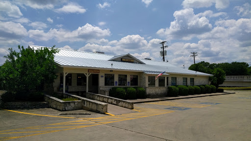 Seafood Restaurant «The Lakehouse», reviews and photos, 1655 Junction Hwy, Kerrville, TX 78028, USA