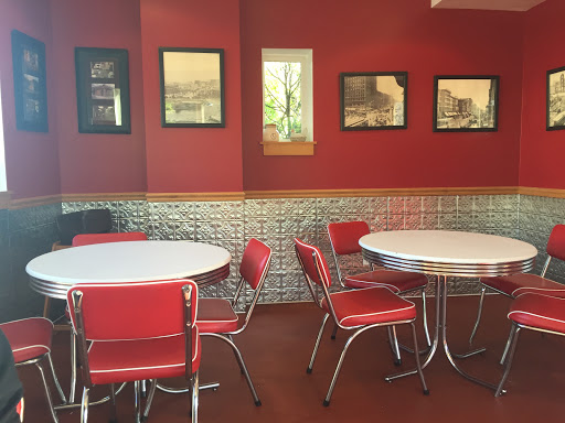 Chicken Restaurant «White Fence Farm», reviews and photos, 3704 Harlem Ave, Riverside, IL 60546, USA
