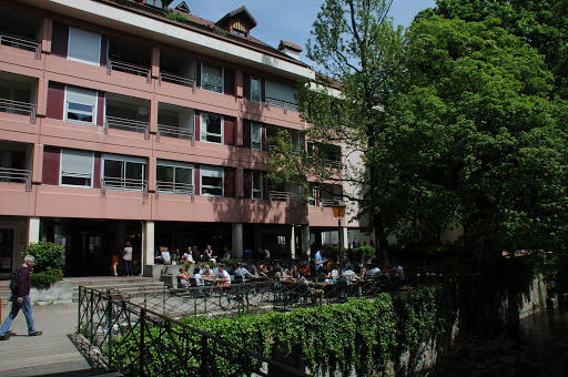 Salon Aiguille