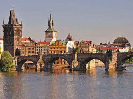 charles bridge.jpg