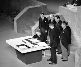 File:Yoshida signs San Francisco Peace Treaty.jpg