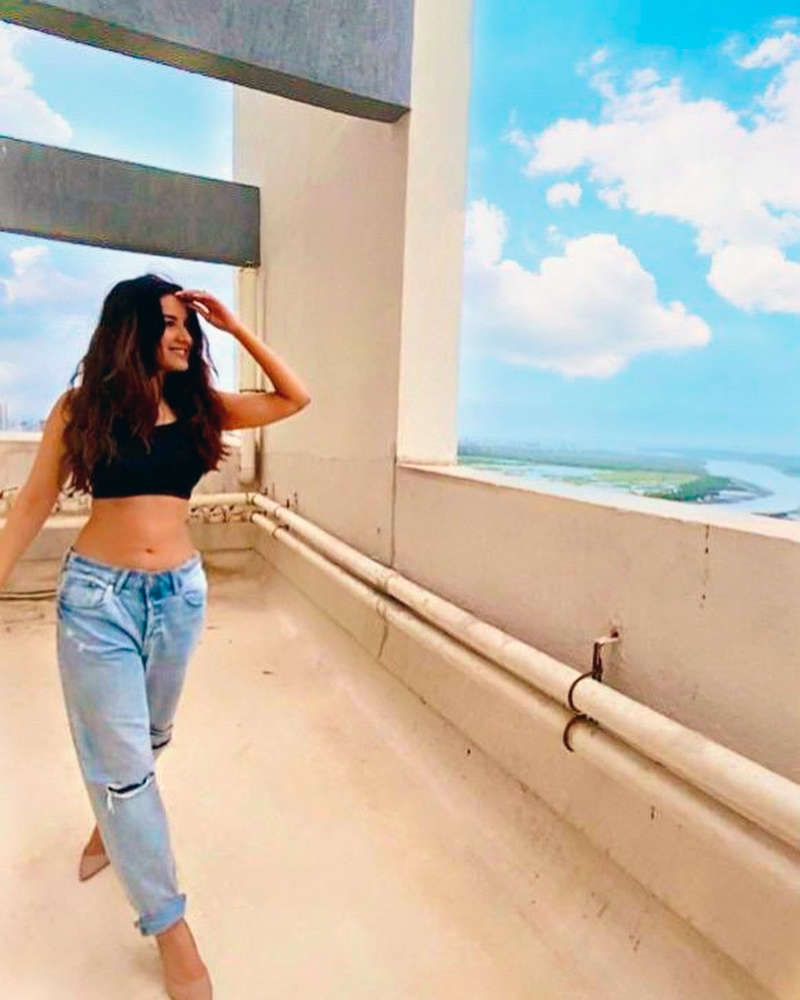 TV actress Jasmin Bhasin interesting facts