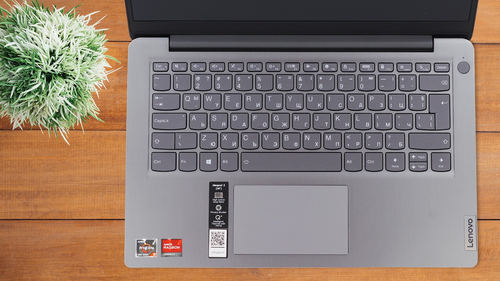 This image shows the keyboard of the  Lenovo IdeaPad 3 2022.