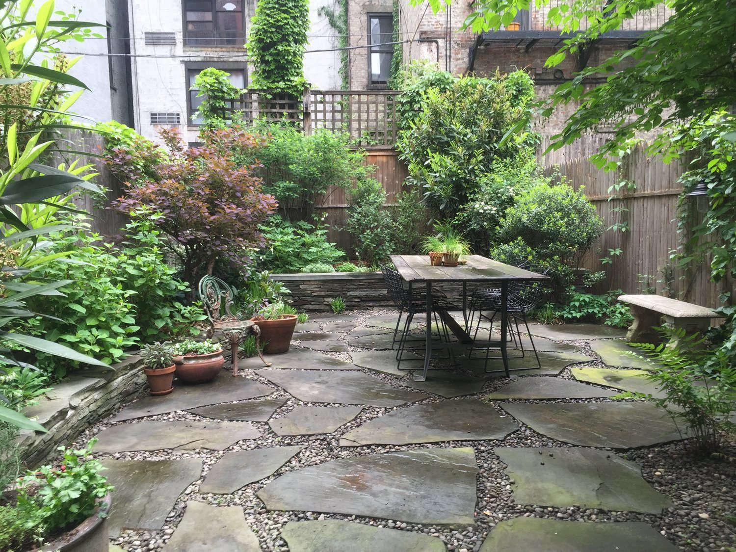 renters-garden-ideas-brooklyn-patio-gravel-pavers-brook-klausing.jpg