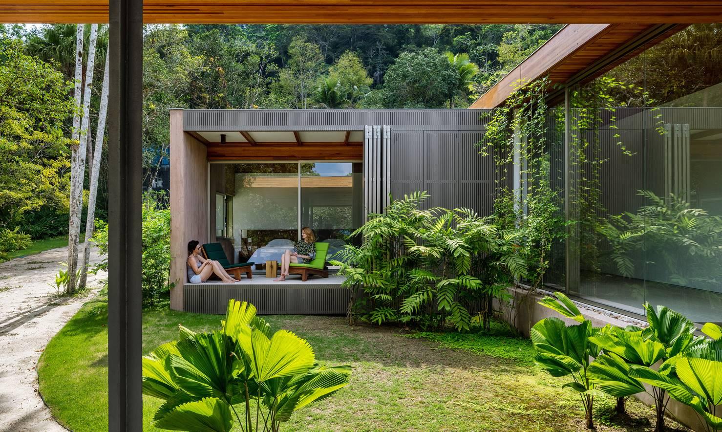 Desain Rumah Atap Datar Modern Tropis