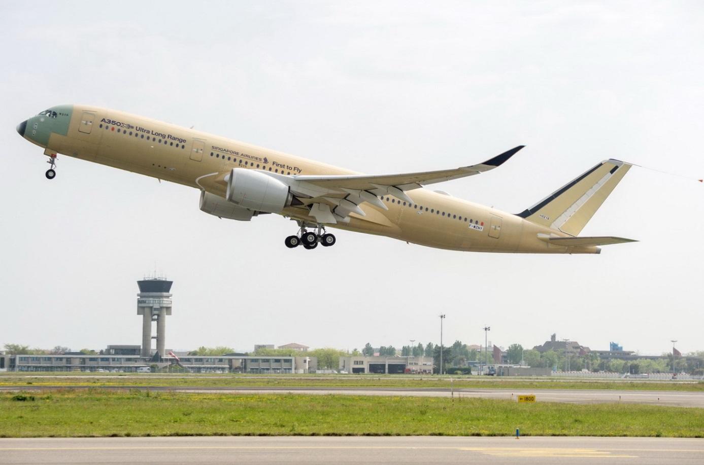 \\sfs.corp\Projects\PUBLIC AFFAIRS\COMMUNICATIONS\MEDIA\1. NEW MEDIA FILE\3. Press Releases\1. Ongoing PR - Confidential\2018.04.23 - A350 ULR FF\PHOTO\A350-900-ULR-Singapore-Airlines-take-off-.jpg
