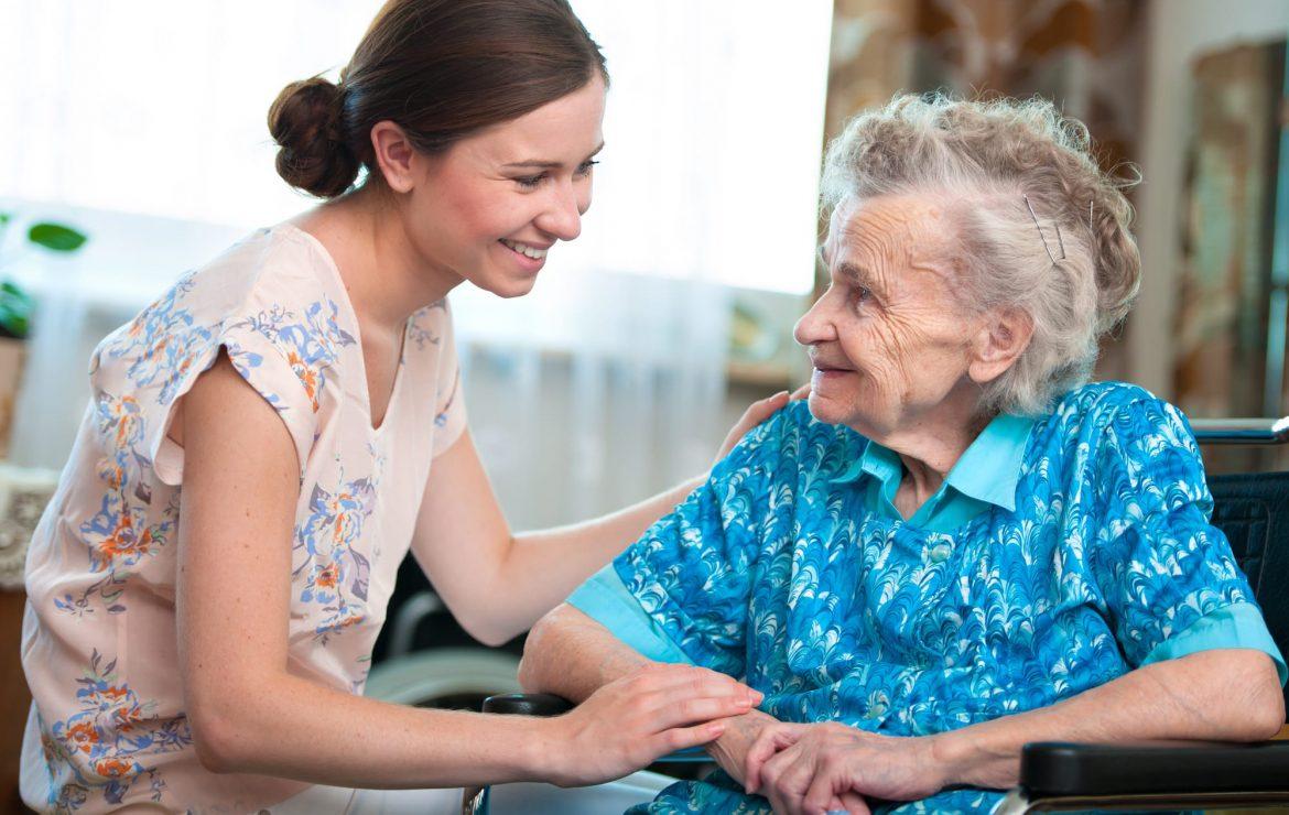 4 Types of Long-Term Care Facilities for Your Elderly Loved One - Seniors  Helping Seniors
