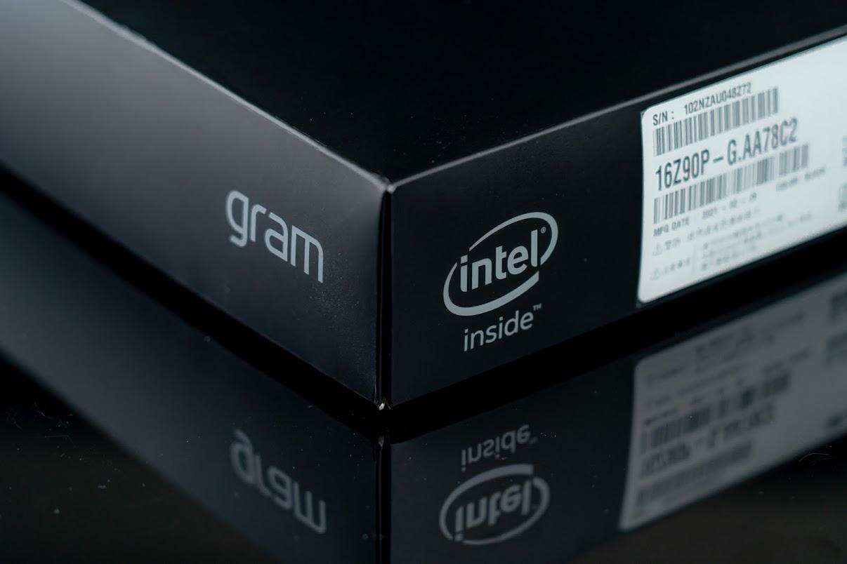 2021 輕薄筆電 LG gram 軍規筆電 16Z90P 開箱體驗｜Intel® Core™ i7-1165G7、IPS DCI-P3 99%、Thunderbolt 4、DTS：X Ultra、MIL-STD-810G 軍規測試｜科技狗 - LG, lg gram, PTT, 上手, 樂金, 筆電, 評測, 軍規筆電, 開箱, 開箱上手, 體驗 - 科技狗 3C DOG