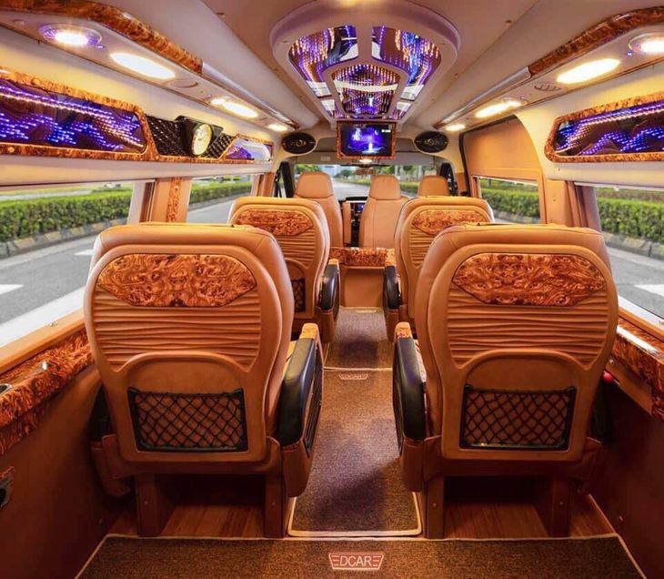 Nội thất xe Hùng Cường Limousine đi Quảng Ninh từ Hà Nội