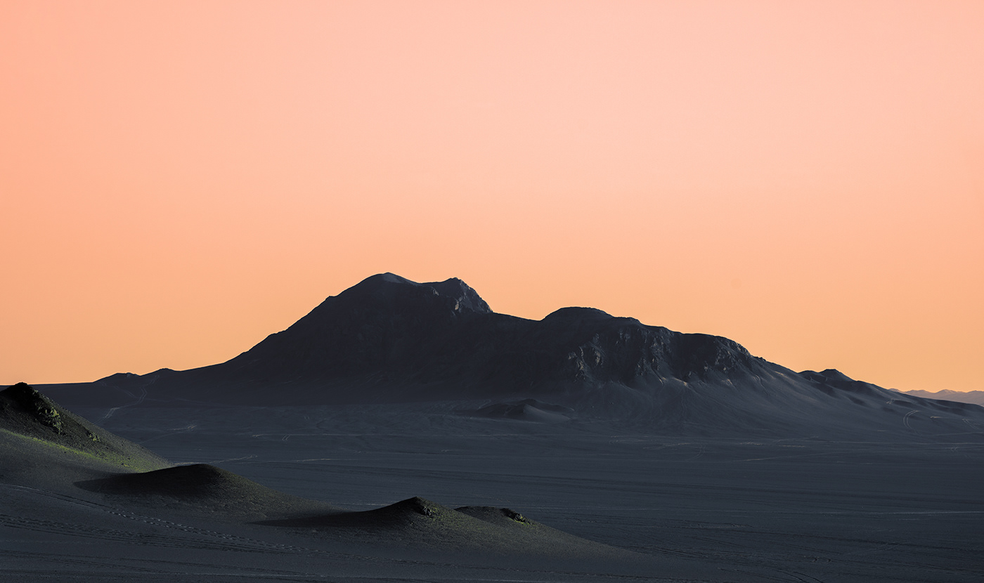 Black gobi color Gobi Desert no man's land Qinghai 黑独山