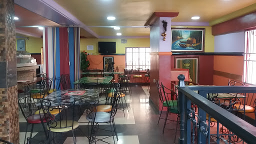 De Nessa, Oguta Road Opposite DMGS behind, Ziks Roundabout, Onitsha, Nigeria, American Restaurant, state Anambra