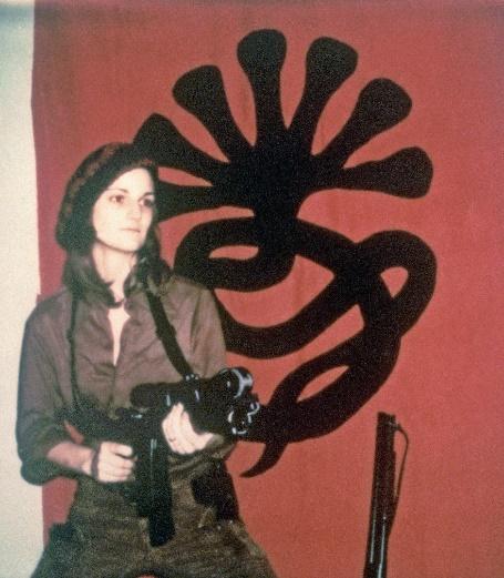 The Run of Her Life: Jeffrey Toobin on the Odyssey of Patty Hearst - The  New York Times