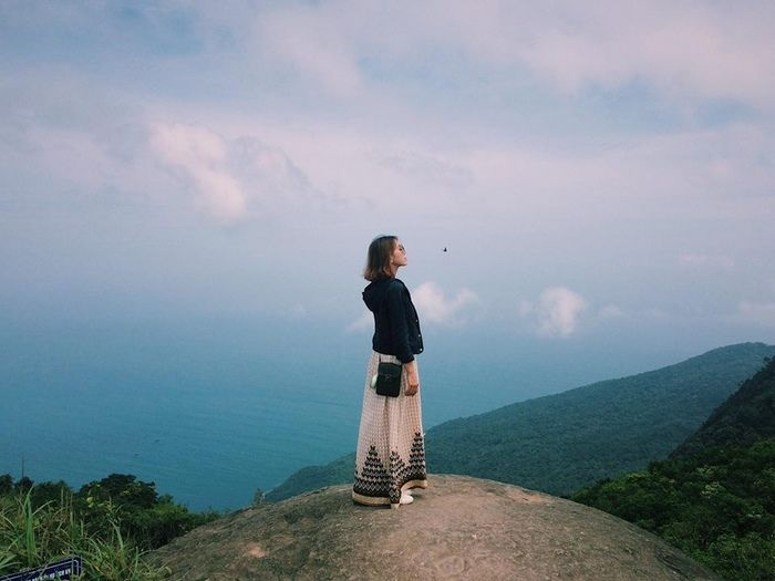 Thỏa sức ngắm nhìn cảnh sắc trên đỉnh núi Bàn Cờ