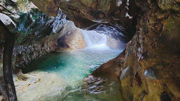 robber's cave top places to visit in dehradun
