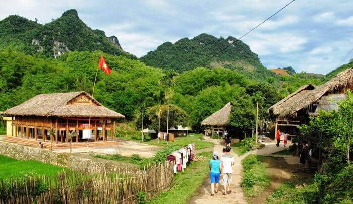 Tour du lịch Mai Châu- Bản Lác 