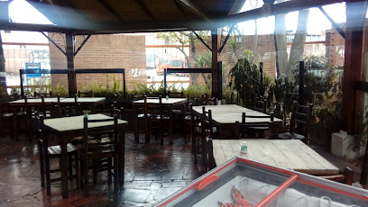 Restaurante La Macarena Calle 17 #113-26, Bahias, Bogotá, Colombia