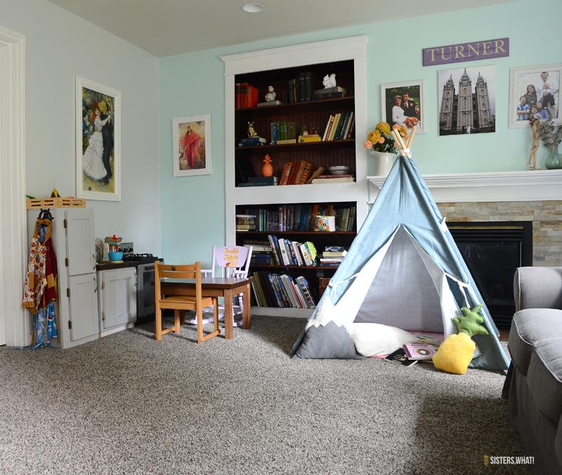 How to create a Living room and Playroom - Sisters, What!