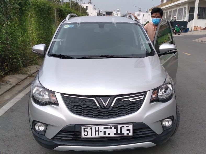 Dịch vụ thay kính chắn gió xe santafe tận nơi