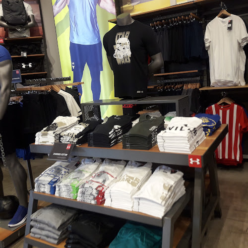 UNDER ARMOUR - Independencia
