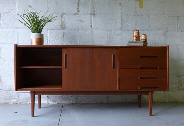 model meja hias mid century