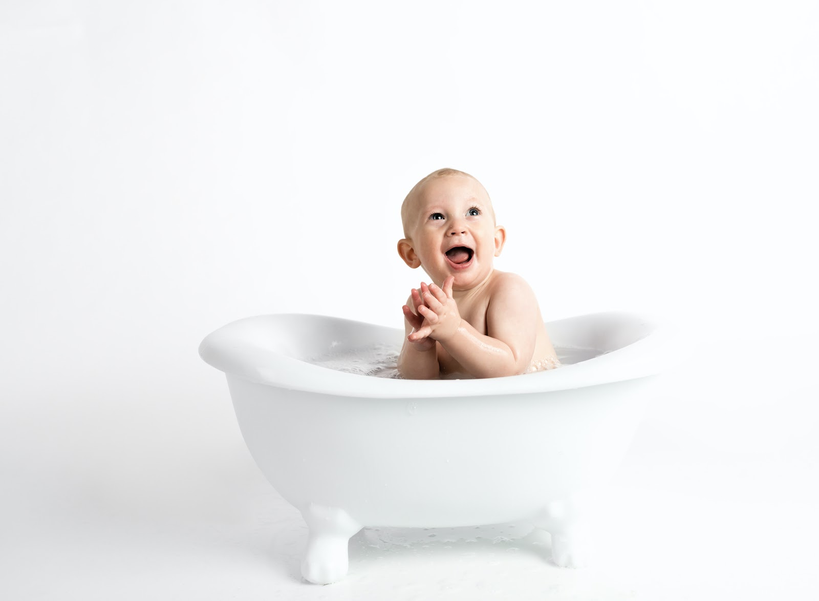 14 Best Baby Bathtubs On The Shelves Today Kris Mccormick