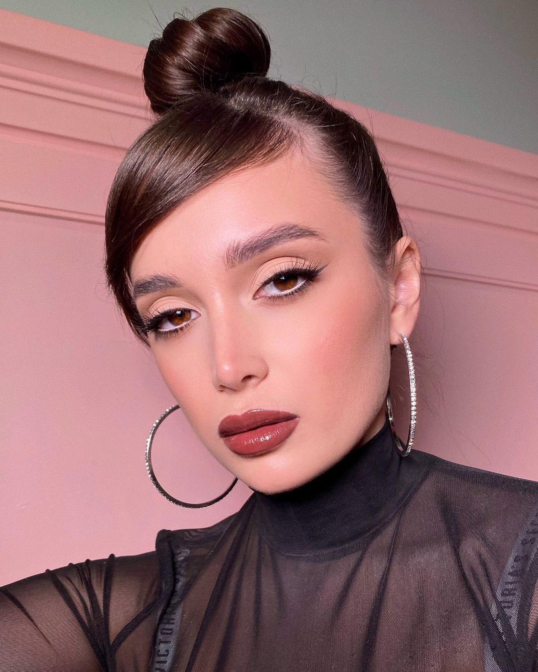 Pinky-Brown Lipstick