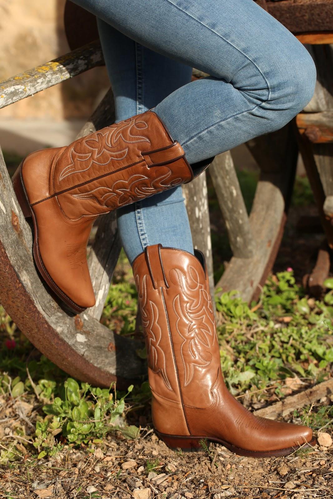 Types of country boots