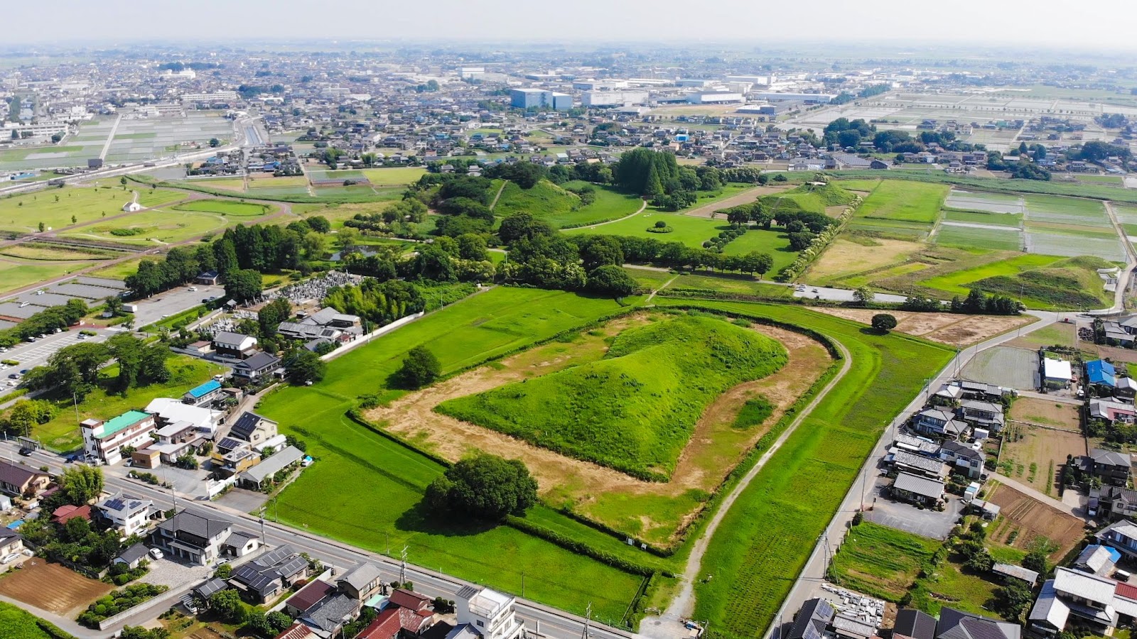 Kofun Era mound tombs and keyhole shaped tombs
