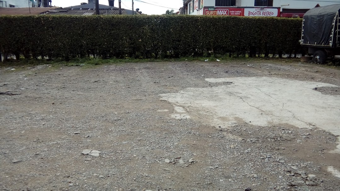Parqueadero Inell