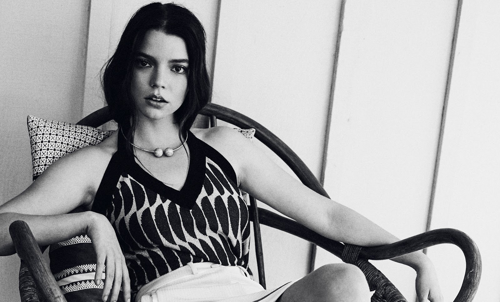 Anya Taylor-Joy: Discover the Life of the Rising Actress