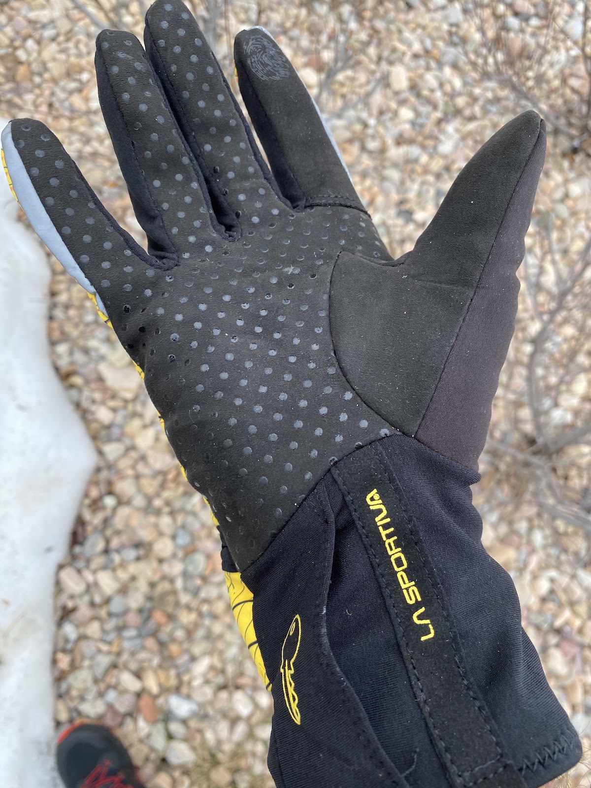 Men's run hike Active Outdoor Details about   40% OFF RETAIL La Sportiva Winter Running Gloves 