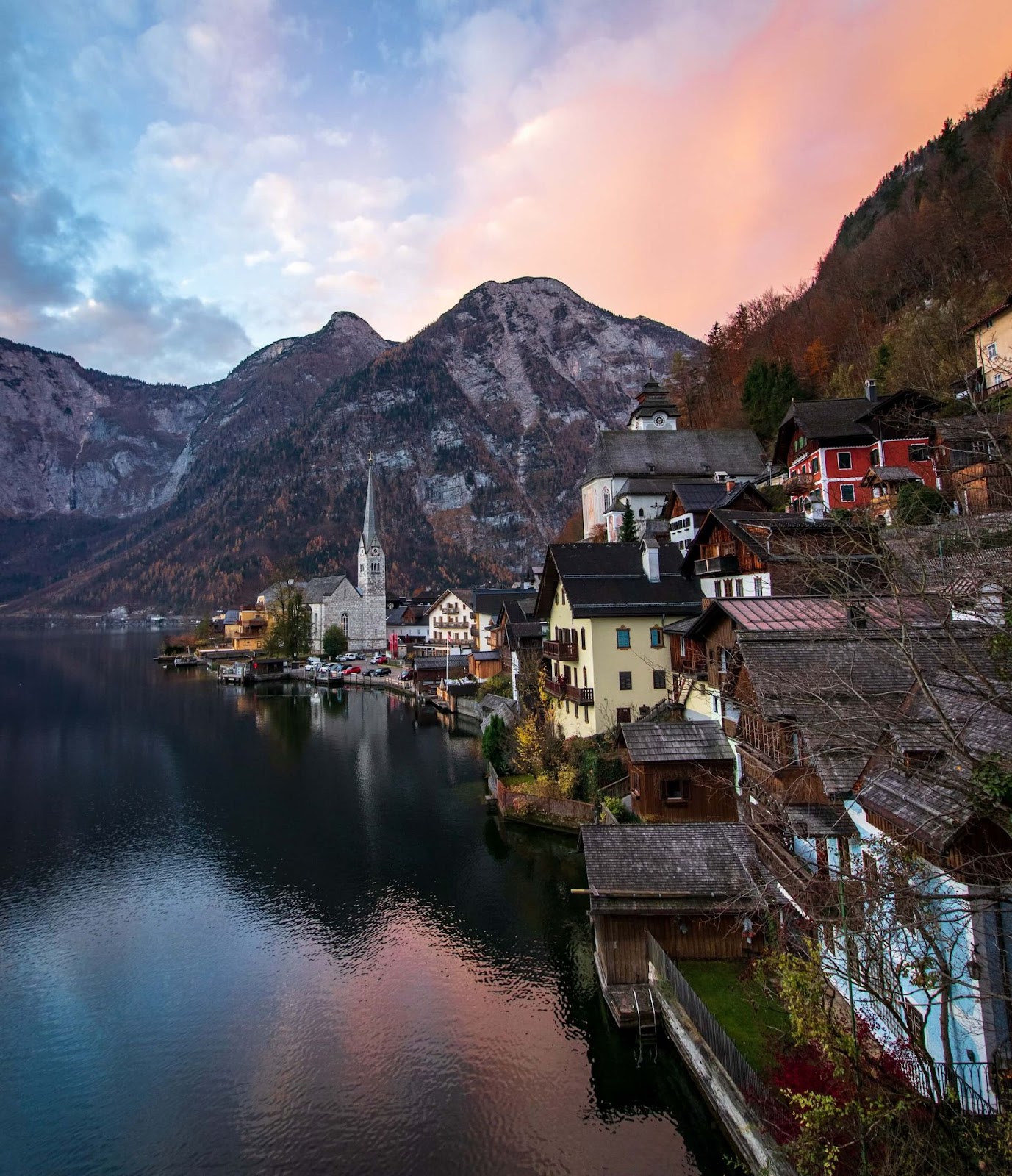 1 day in Vienna, Hallstatt is a UNESCO World Heritage Site that is famous for its beautiful scenery