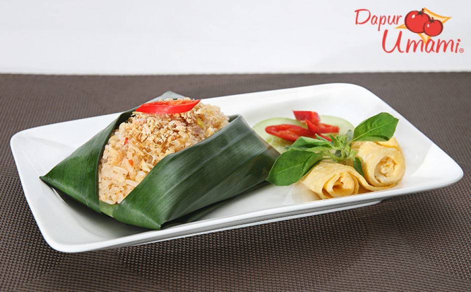 Bingung mau masak apa buat makan malam selain nasi goreng? Simak rekomendasi aneka menu nasi tradisional khas untuk makan malam yang simpel. lezat, dan sehat.