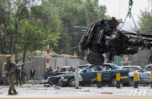 ataque-suicida-afganistán-talibanes-americano-Estadounidense-