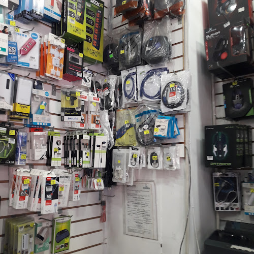 Opiniones de Laptops Store en Huancayo - Tienda de informática