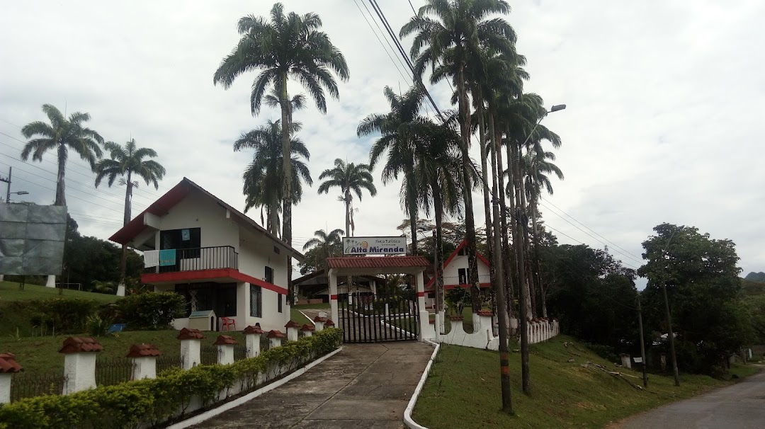 FINCA TURÍSTICA ALTA MIRANDA