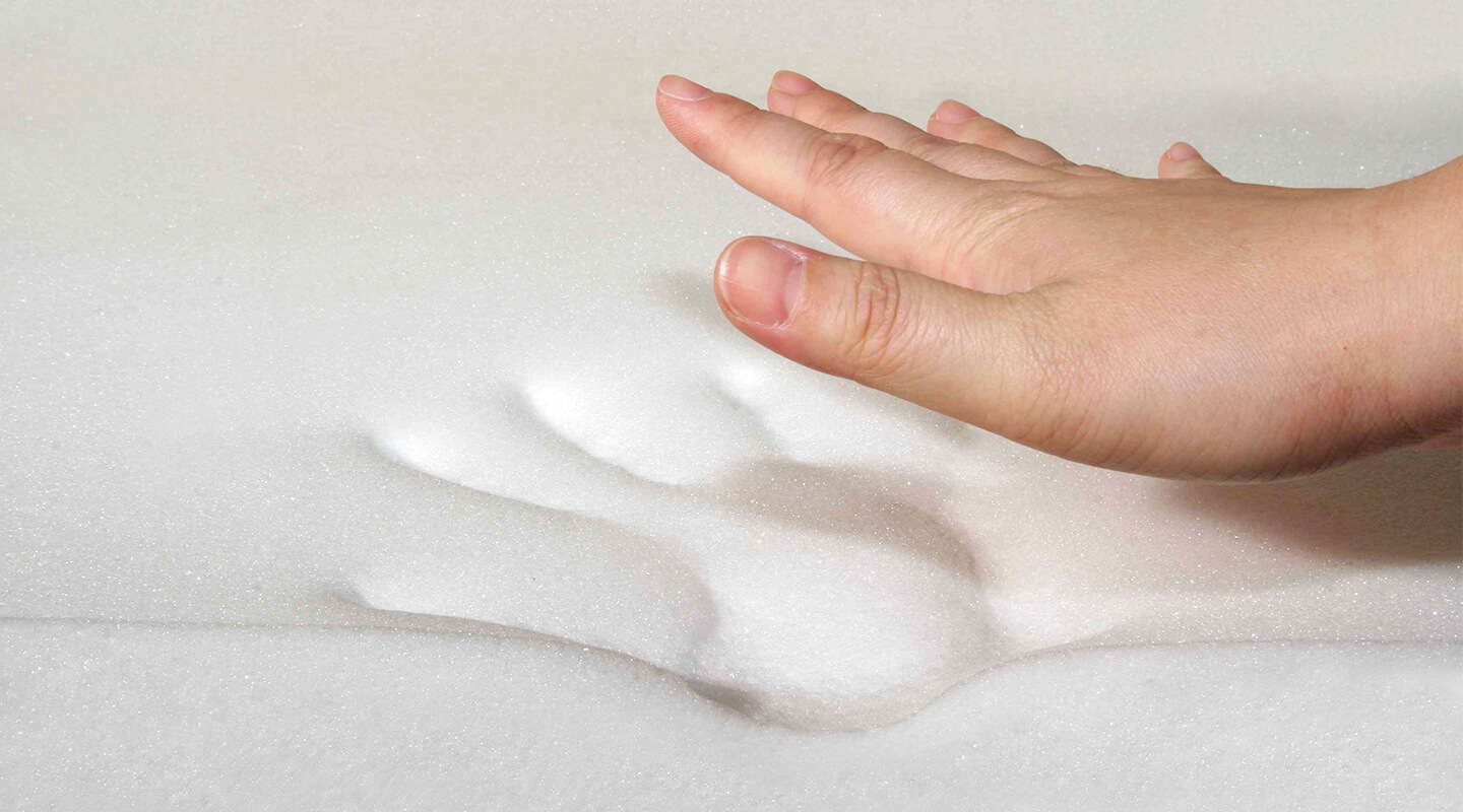 Dòng nệm memory foam thường khá êm ái