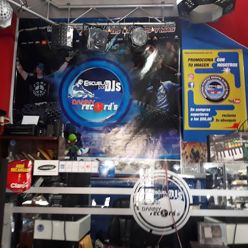 Opiniones de Danny Record's (TIENDA SONIDO - ILUMINACIÓN) en Cuenca - Tienda