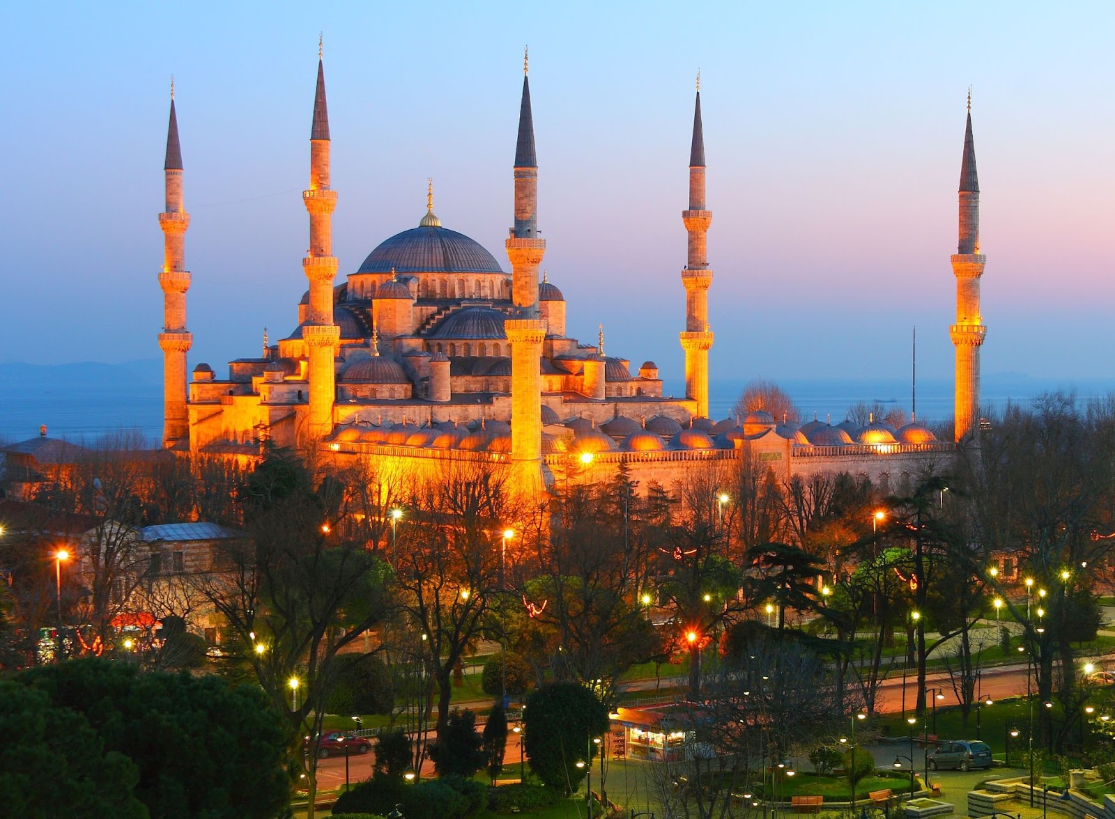 Sultan Ahmet Blue Mosque in Dusk. Best Tourist Attraction in Istanbul