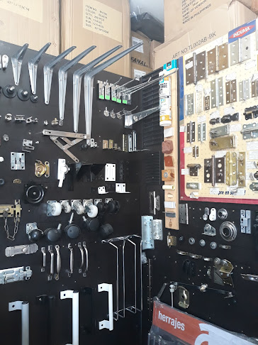 Opiniones de Ferro Mueble en Quito - Tienda de muebles