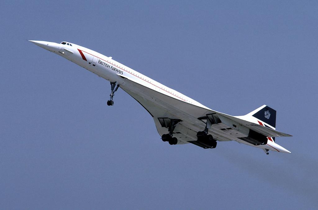 https://upload.wikimedia.org/wikipedia/commons/e/eb/British_Airways_Concorde_G-BOAC_03.jpg