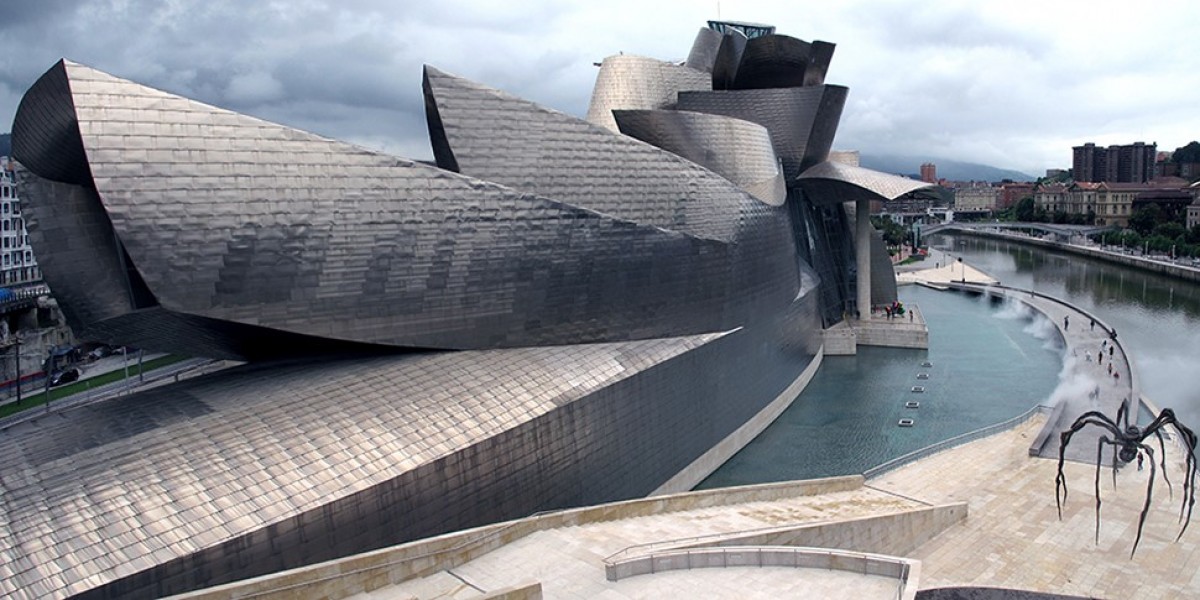 Bilbao Guggenheim-The Bilbao Effect: Architecture Sparking Tourism