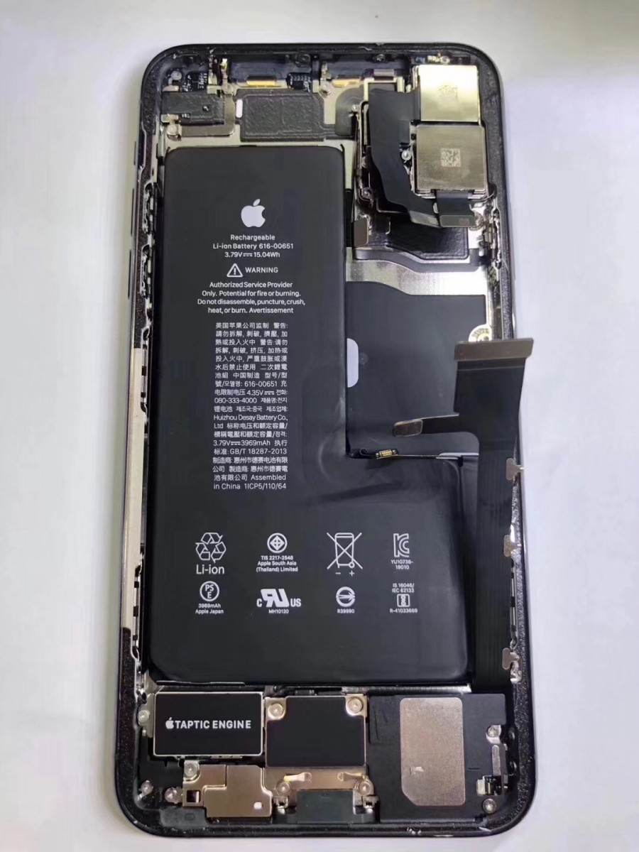 Thay pin iPhone 12 Mini