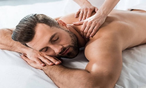 Massage mang lại nhiều lợi ích nếu biết massage đúng quy trình và điều độ