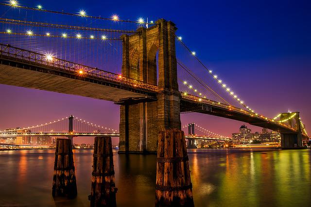 the  famous Brooklyn Bridge is undoubtedly one of the attractive historical sites in New York City