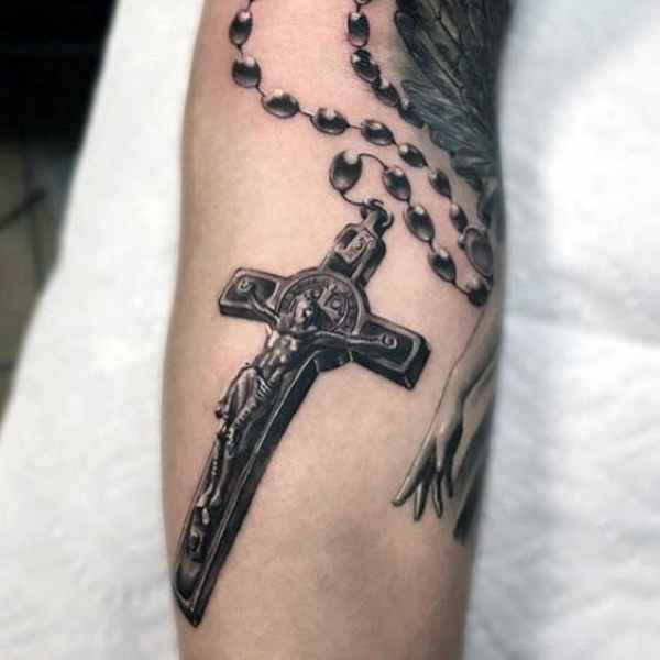 ลายสักไม้กางเขนแขน1