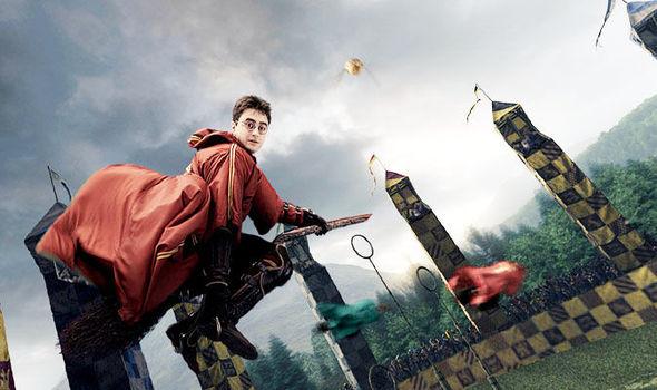 Harry potter playing quidditch