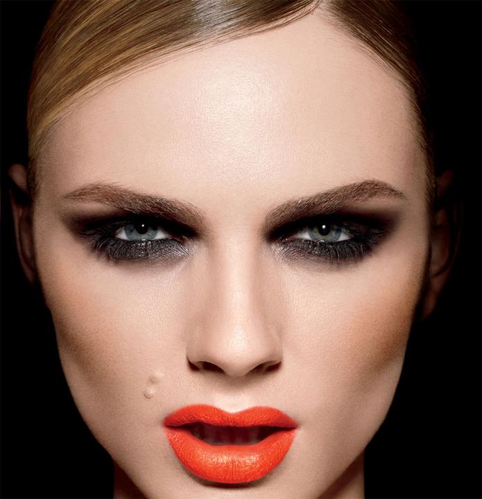 andreja-pejic-mufe-2.jpg